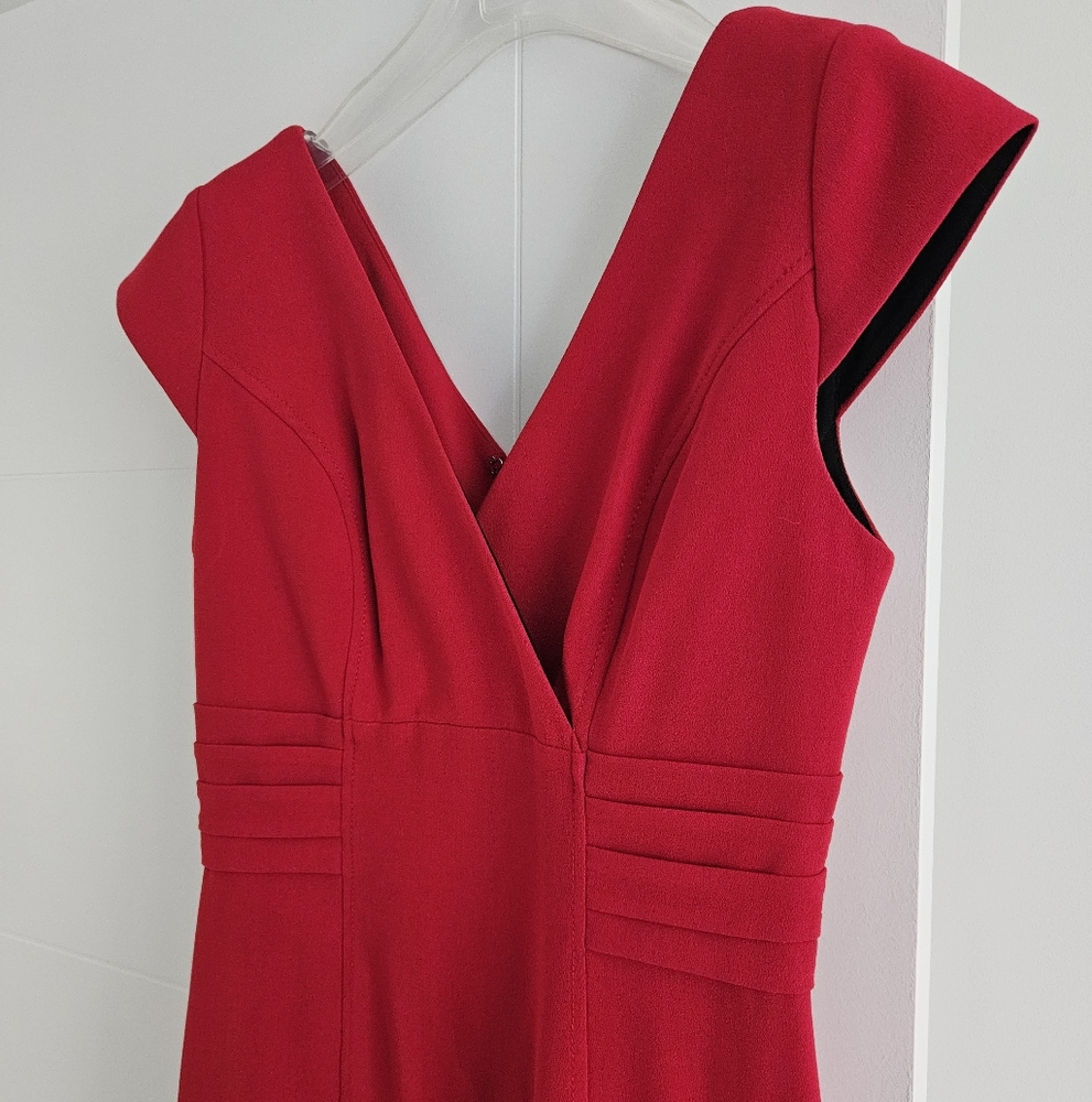 🎉 Red Sheath Dress Sz S 4 6 V Neck Cap Sleeve Elegant Le Chateau - Picture 5 of 11